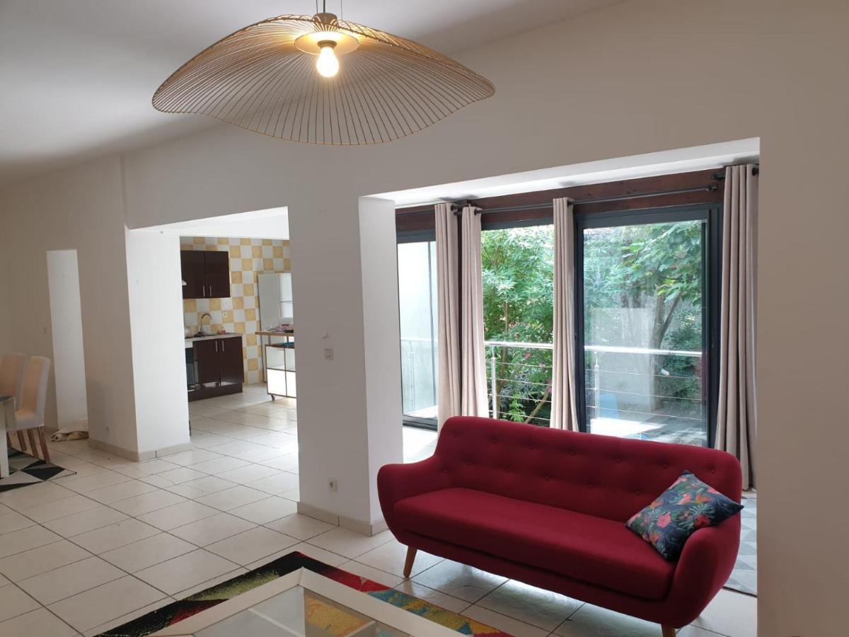 Maison 150M2 Jardin A Louer En Entier, Bordeaux Centre Chartrons, 3 Chambres 3 Salles De Bains 1 Canape-Lit Llllnumero De Telephone Dans L'Annonce Si Questionlll Luaran gambar