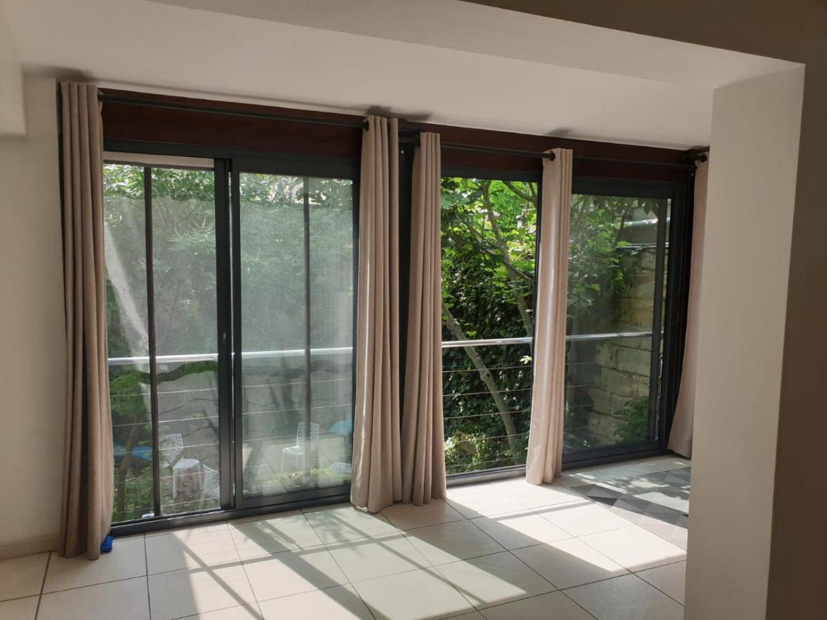 Maison 150M2 Jardin A Louer En Entier, Bordeaux Centre Chartrons, 3 Chambres 3 Salles De Bains 1 Canape-Lit Llllnumero De Telephone Dans L'Annonce Si Questionlll Luaran gambar
