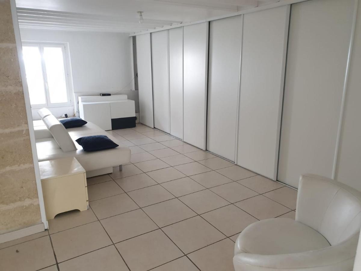 Maison 150M2 Jardin A Louer En Entier, Bordeaux Centre Chartrons, 3 Chambres 3 Salles De Bains 1 Canape-Lit Llllnumero De Telephone Dans L'Annonce Si Questionlll Luaran gambar