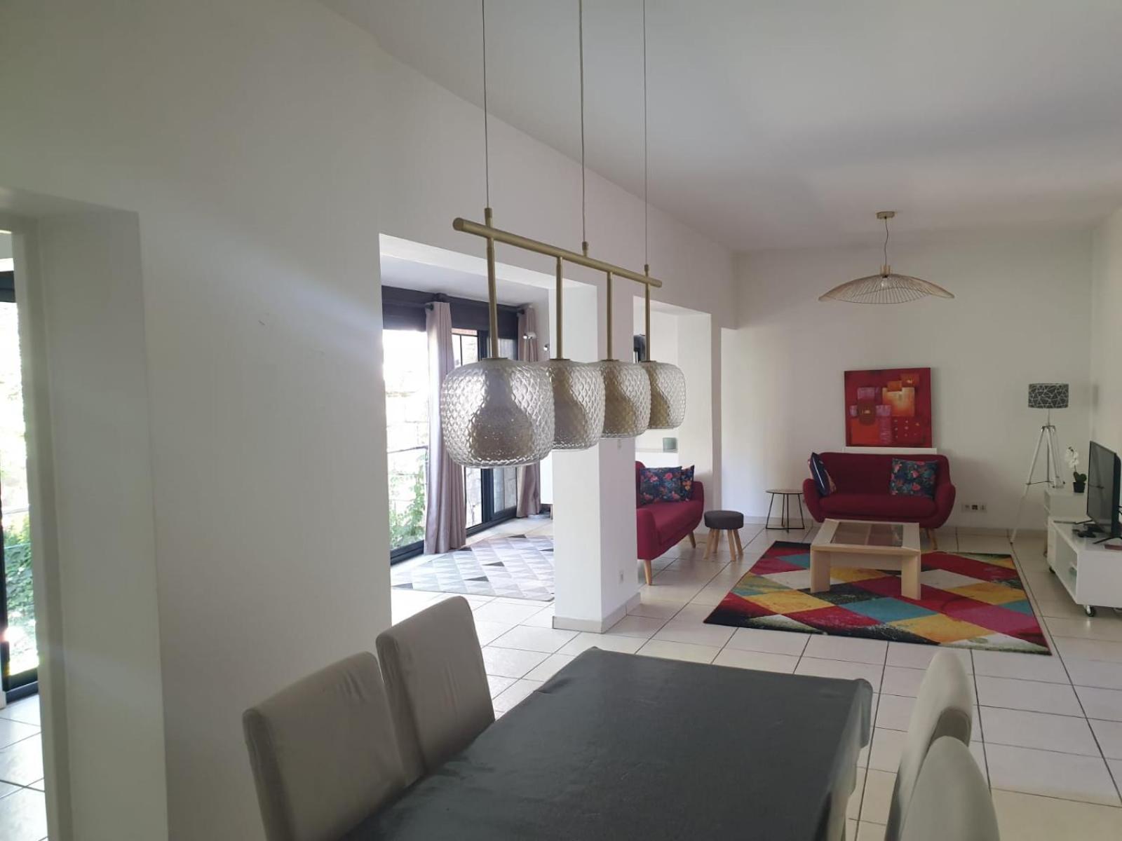 Maison 150M2 Jardin A Louer En Entier, Bordeaux Centre Chartrons, 3 Chambres 3 Salles De Bains 1 Canape-Lit Llllnumero De Telephone Dans L'Annonce Si Questionlll Luaran gambar