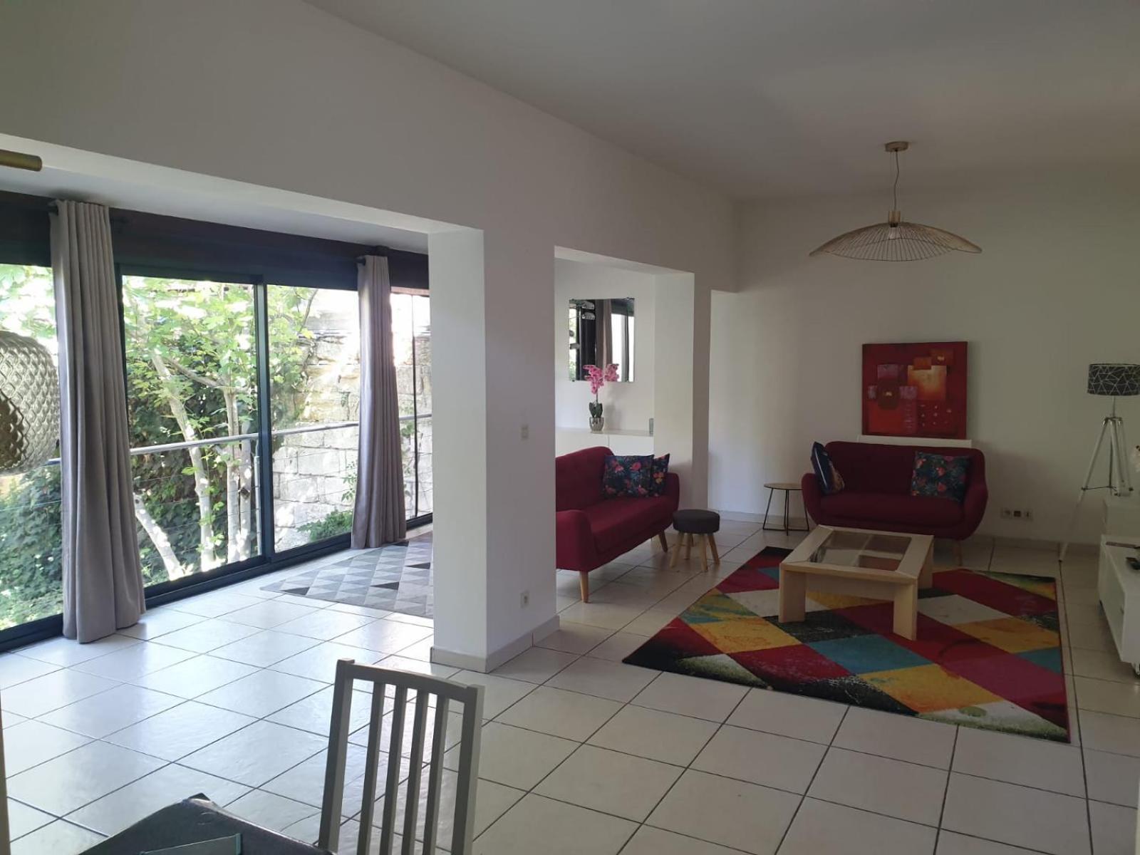 Maison 150M2 Jardin A Louer En Entier, Bordeaux Centre Chartrons, 3 Chambres 3 Salles De Bains 1 Canape-Lit Llllnumero De Telephone Dans L'Annonce Si Questionlll Luaran gambar