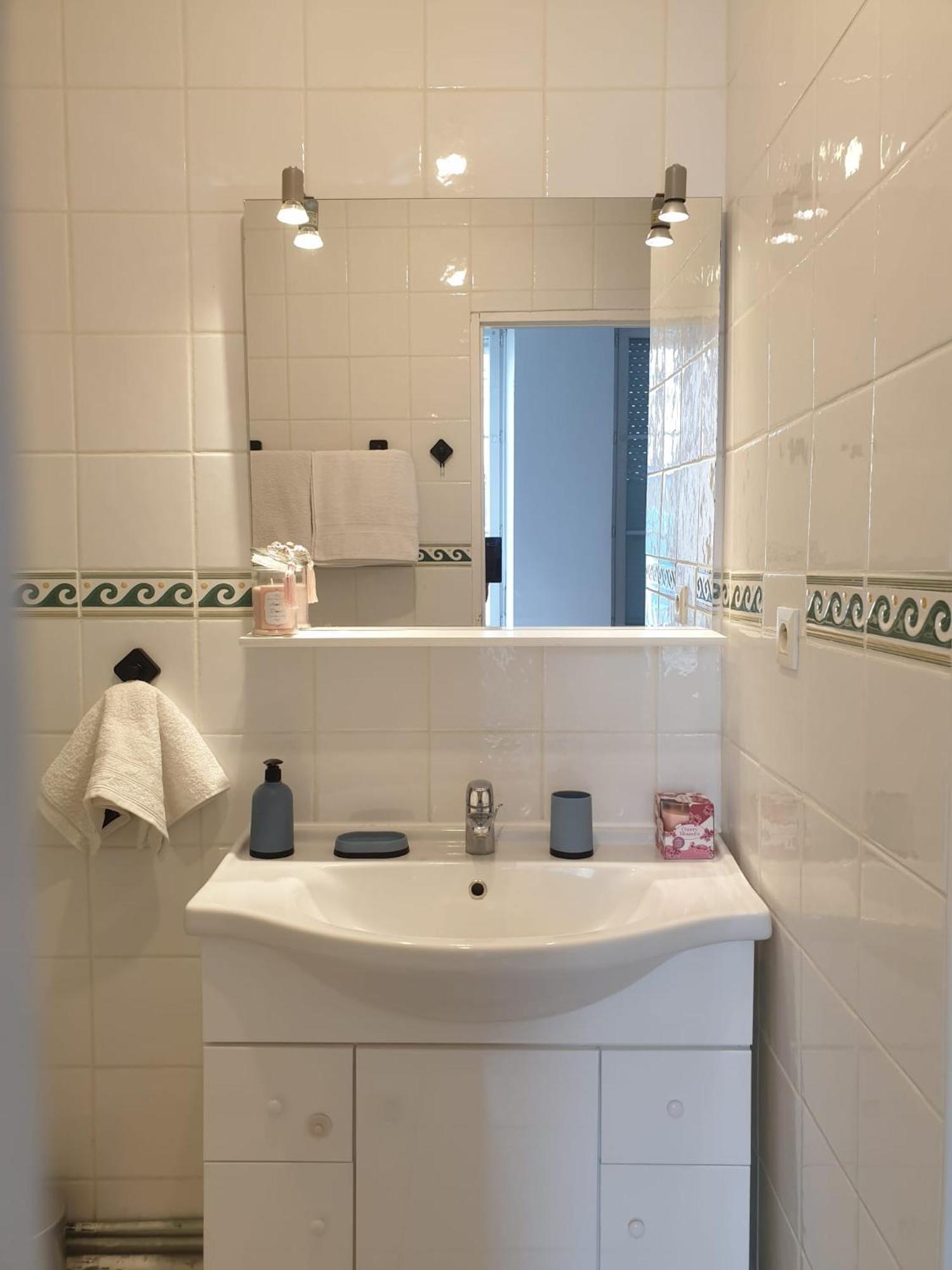 Maison 150M2 Jardin A Louer En Entier, Bordeaux Centre Chartrons, 3 Chambres 3 Salles De Bains 1 Canape-Lit Llllnumero De Telephone Dans L'Annonce Si Questionlll Luaran gambar