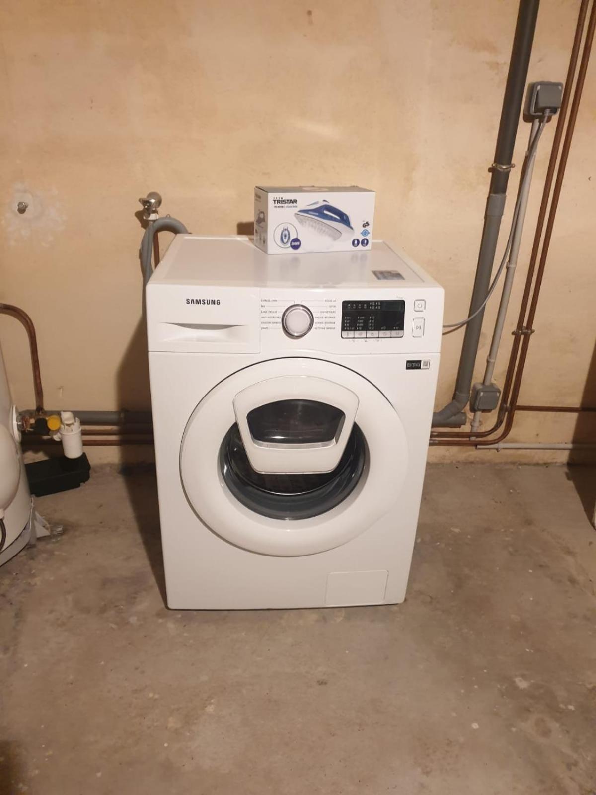 Maison 150M2 Jardin A Louer En Entier, Bordeaux Centre Chartrons, 3 Chambres 3 Salles De Bains 1 Canape-Lit Llllnumero De Telephone Dans L'Annonce Si Questionlll Luaran gambar
